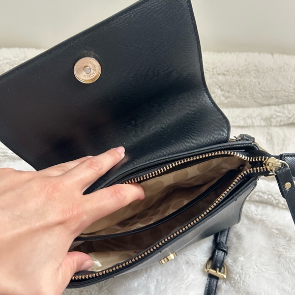 BLACK KATE SPADE CROSSBODY SMALL PURSE - Picture 2 of 4